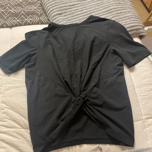 lululemon t shirt